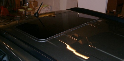 afbeelding 2: een ingebouwd schuifdak of vouwdak in een Nissan X-Trail 